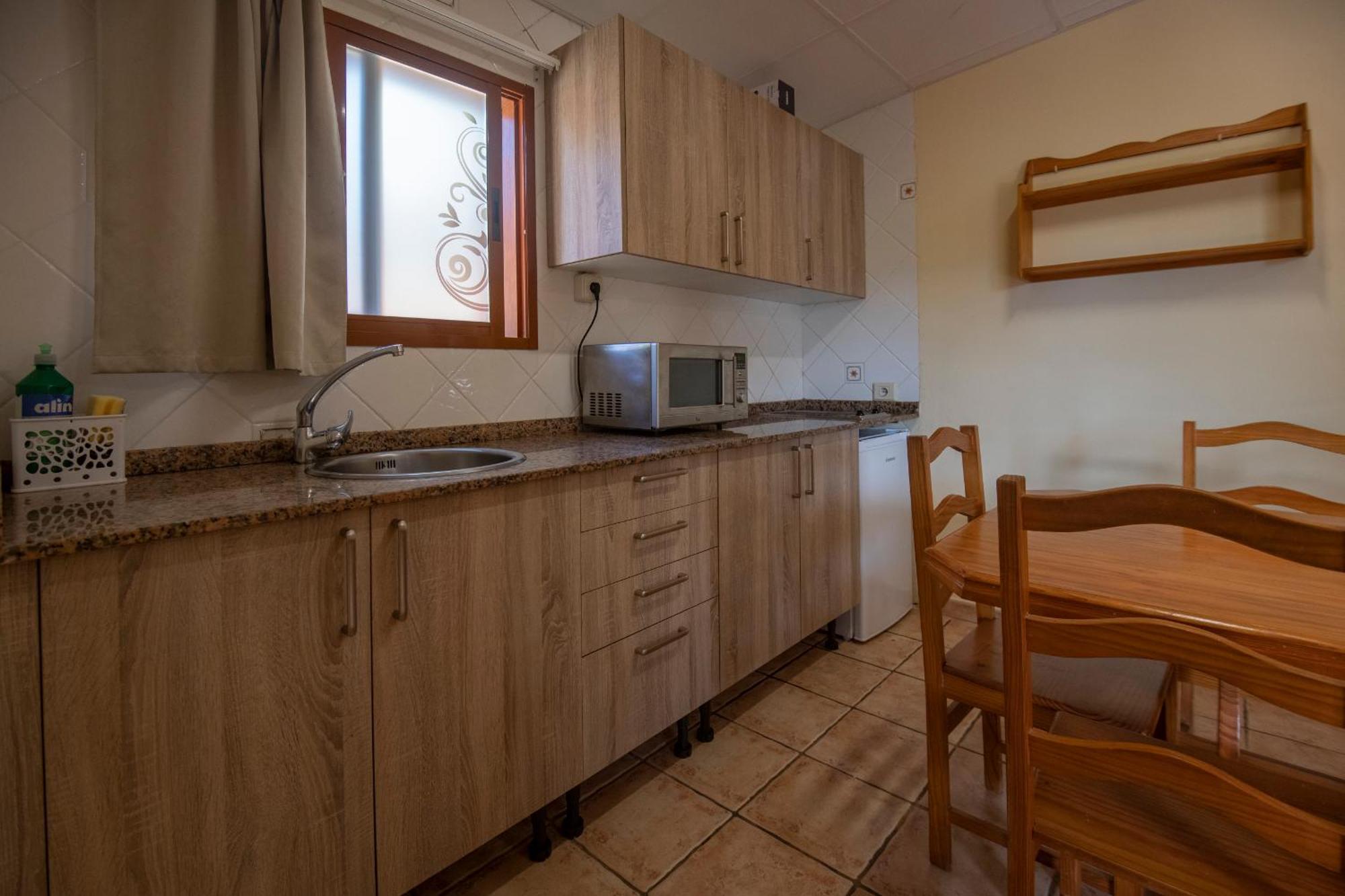 Camping Rural Ria de Arosa 2 Ribeira Bagian luar foto