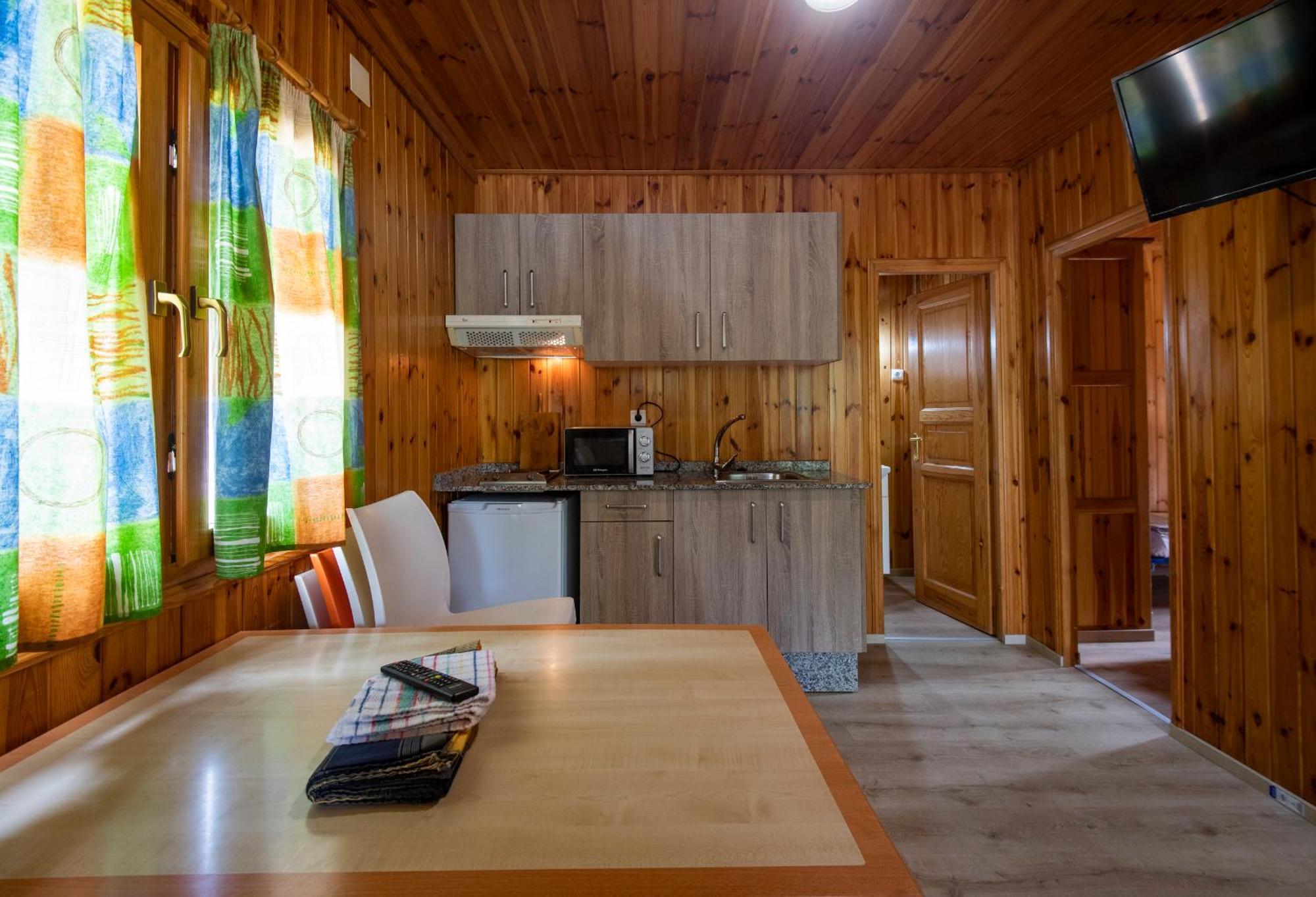 Camping Rural Ria de Arosa 2 Ribeira Bagian luar foto