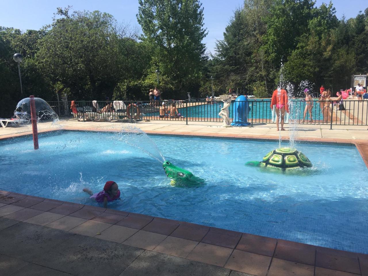 Camping Rural Ria de Arosa 2 Ribeira Bagian luar foto