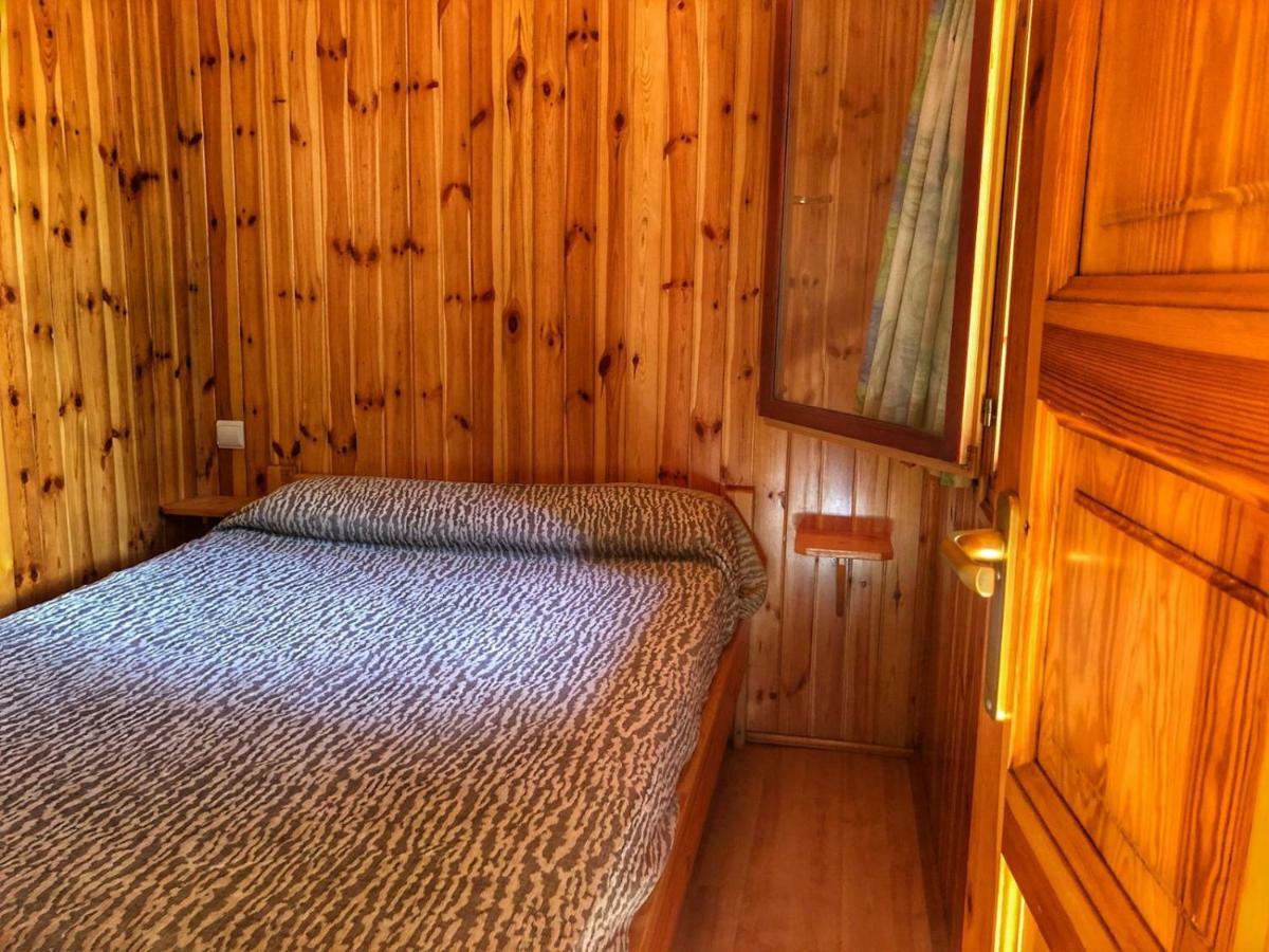 Camping Rural Ria de Arosa 2 Ribeira Bagian luar foto