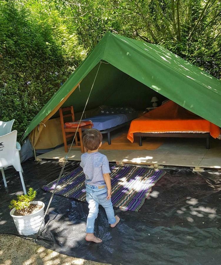 Camping Rural Ria de Arosa 2 Ribeira Bagian luar foto
