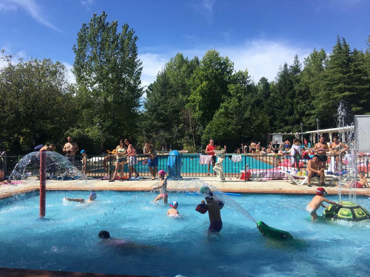 Camping Rural Ria de Arosa 2 Ribeira Bagian luar foto